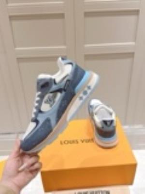 wholesale quality men's louis vuitton run way sneakers model no. 813